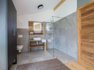 Chalet Am Kreischberg with private sauna-24