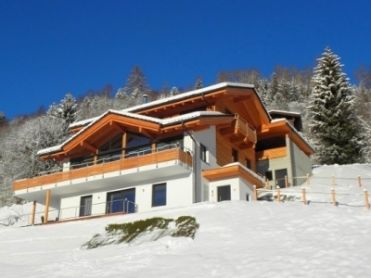 Large chalet groups Ski Holiday