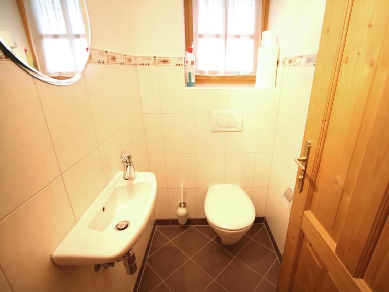 Chalet-apartment Lena WG 2 with sauna