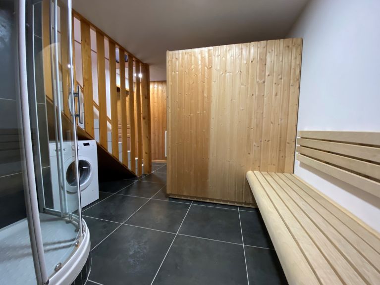 Chalet Lacuzon with private sauna and outdoor whirlpool