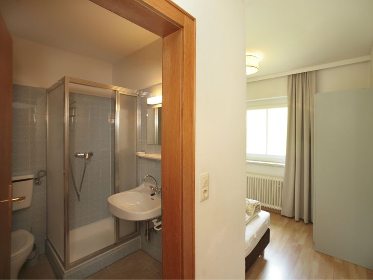 Chalet Edelweiss am See Whole building, incl. collective kitchen and dining room