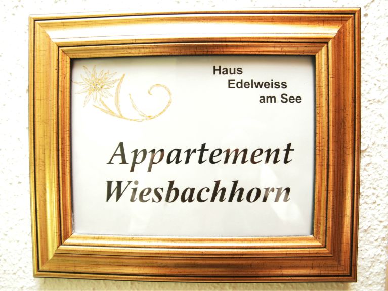 Chalet Edelweiss am See Whole building, incl. collective kitchen and dining room