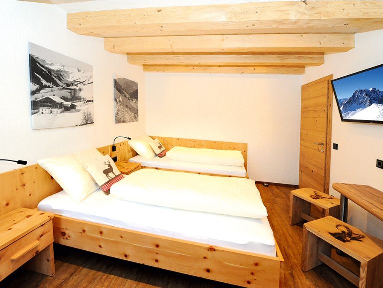 Chalet-apartment Berghof with (private) infrared cabin
