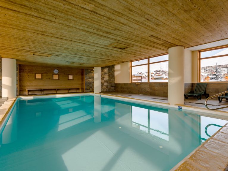 Chalet-apartment L'Ecrin des Sybelles with cabin