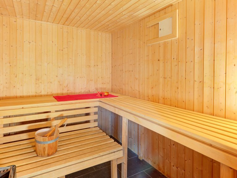 Chalet Etoile des 4 Vallées with private sauna