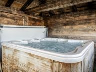 Chalet du Cocoon Pierra Menta 1 with sauna and shared outdoor hot tub-18