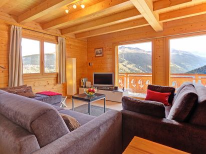 Chalet Etoile des 4 Vallées with private sauna-2