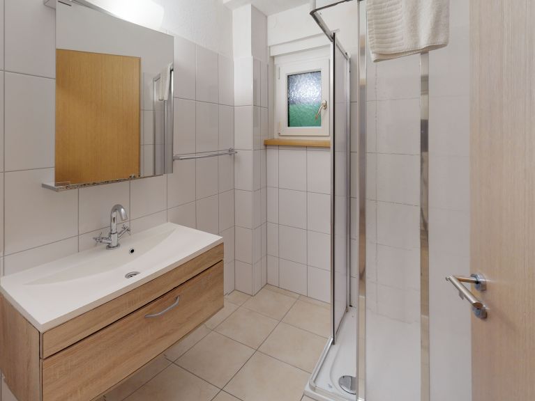 Chalet Edelweiss am See Combination, 6 apts. including communal kitchen/dining area