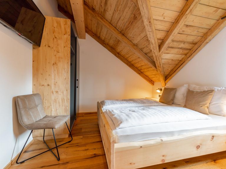 Apartment AlmApART 8-3 / Penthouse