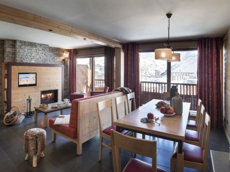 Chalet-apartment Résidence Village Montana with sauna