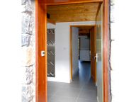 Chalet Le Clos du Pré with a family room-18