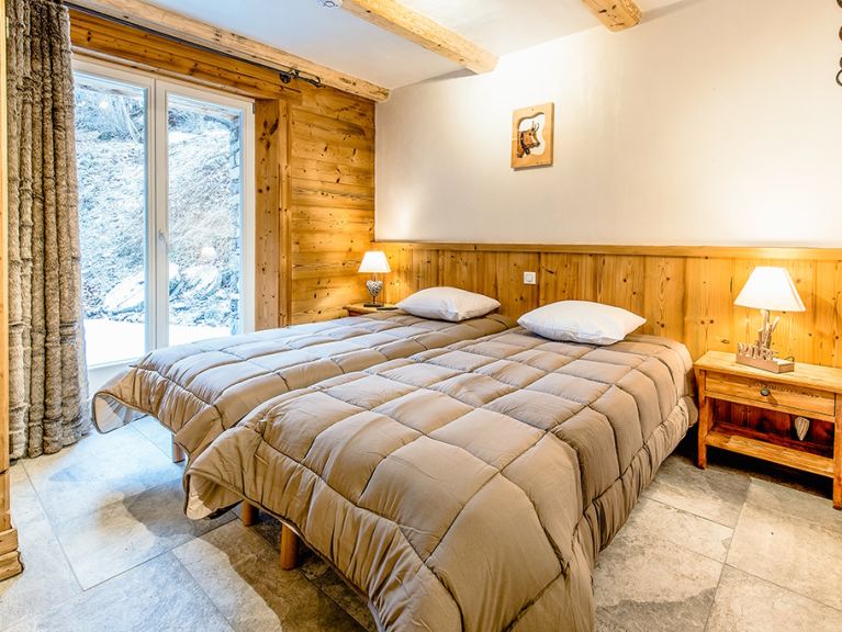 Chalet Le Pré Suzette, with sauna and outdoor whirlpool