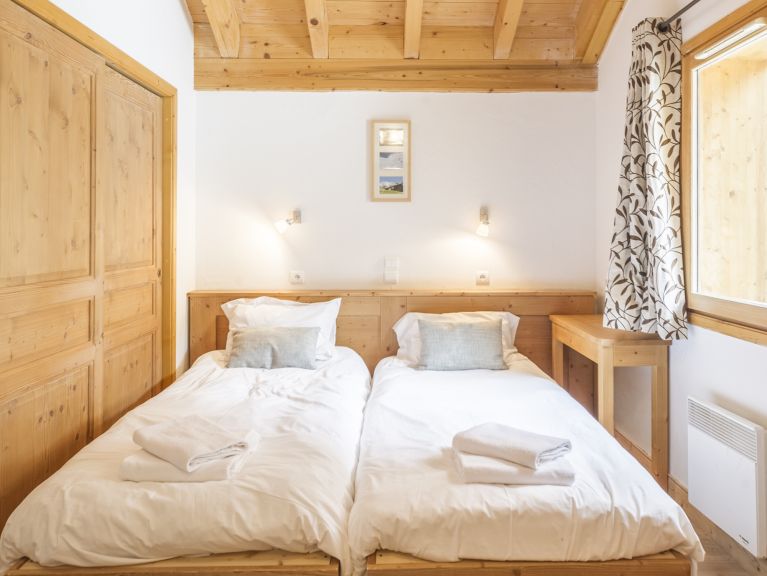 Chalet-apartment Dame Blanche 28 (combination 2 x 14) persons with two saunas