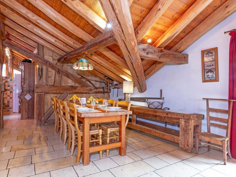 Chalet Coeur du Paradis with sauna