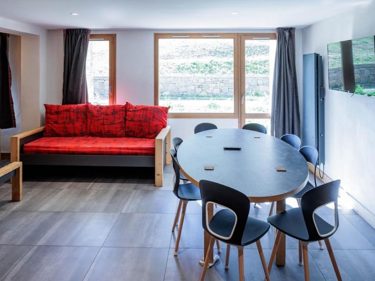 Apartment Backgammon