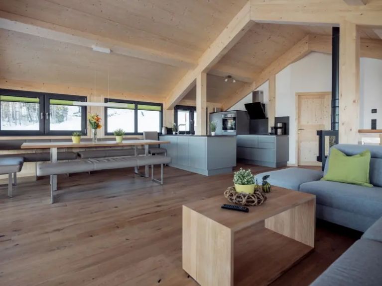 Chalet Reiteralm with swimming spa