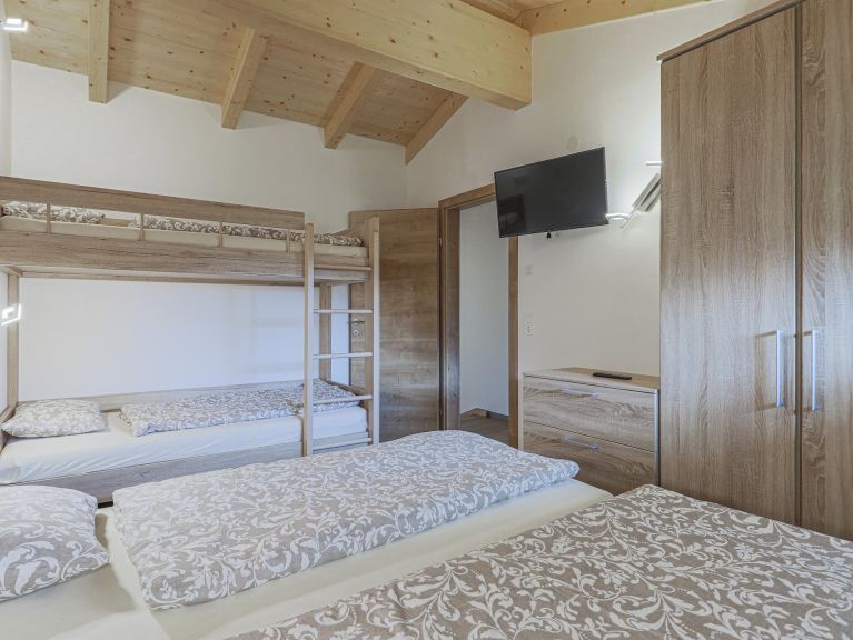 Chalet-apartment Jud Combination of three apartments