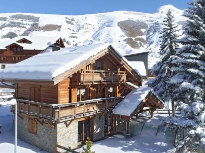 Chalet Le Renard Lodge with private pool and sauna-1