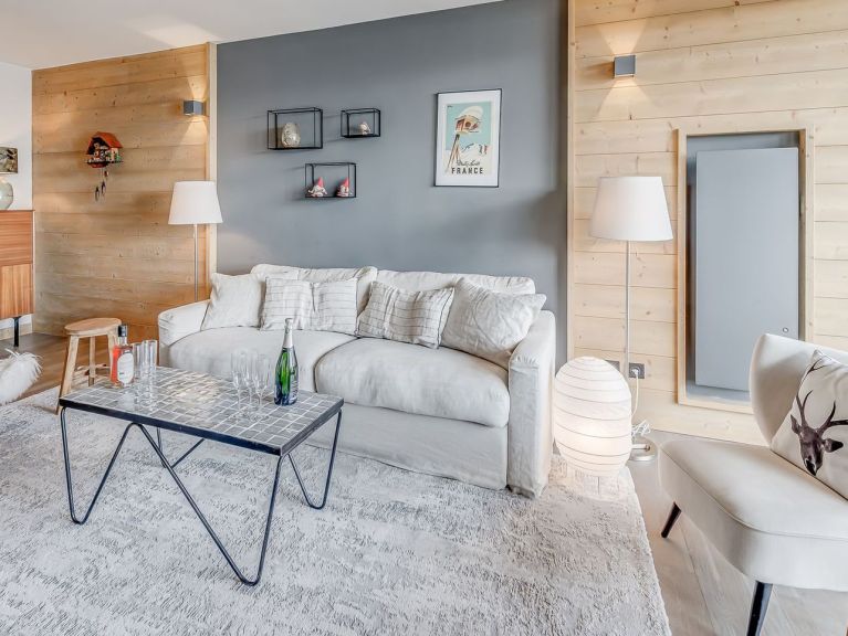 Apartment Phoenix Winter is coming