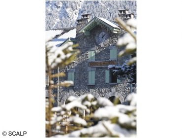 Ski village Relatively large winter sport destination in the skiarea of Paradiski-3