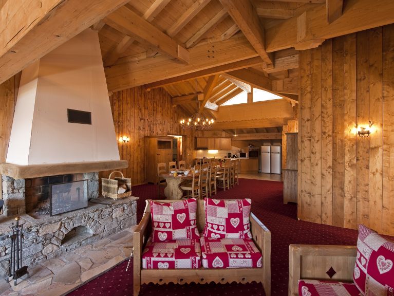 Chalet-apartment Altitude Le Refuge with sauna