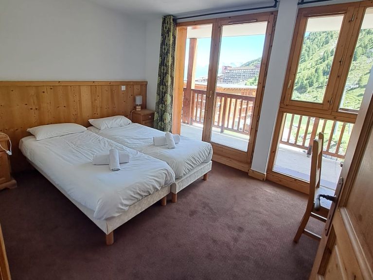 Chalet-apartment La Cime des Arcs with sauna