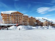 Apartment Front de Neige with cabin-11