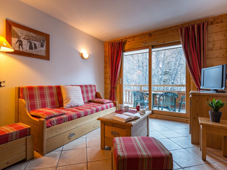 Chalet-apartment Le Hameau du Rocher Blanc with sleeping corner