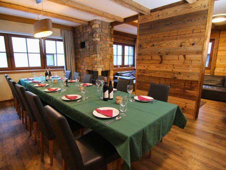 Chalet Crystal catering included