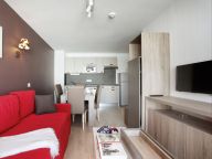 Apartment Front de Neige with cabin-4