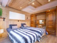Chalet Villaroger with outdoor whirlpool and infrared sauna-12