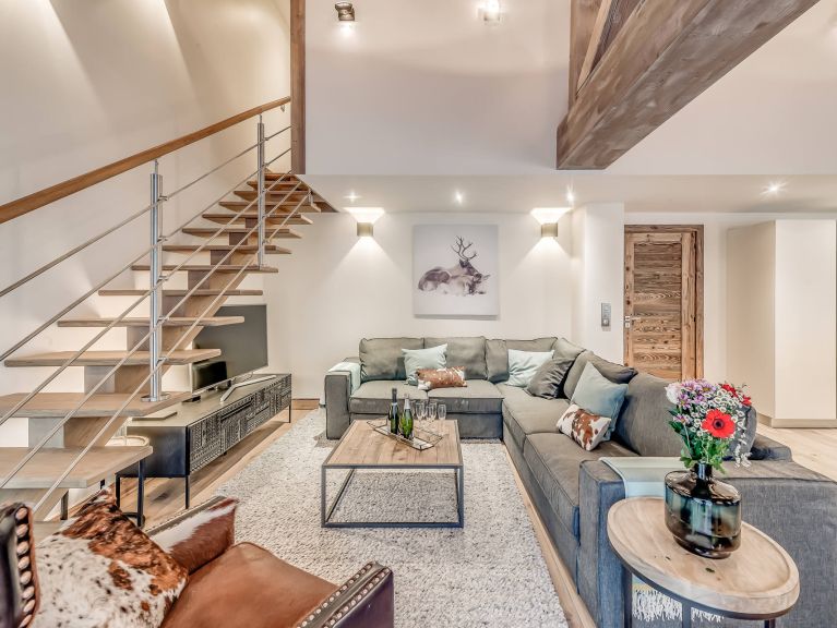 Chalet-apartment Eagle Lodge with whirlpool