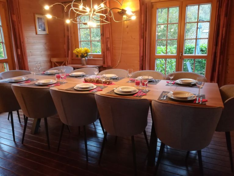 Chalet Le Passe-Temps with private sauna