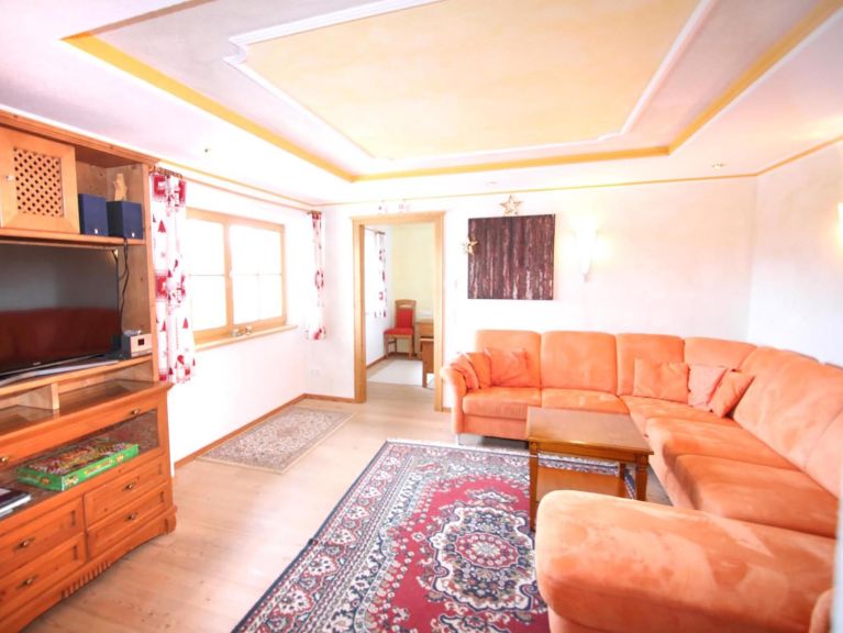 Chalet-apartment Lena WG 2 with sauna