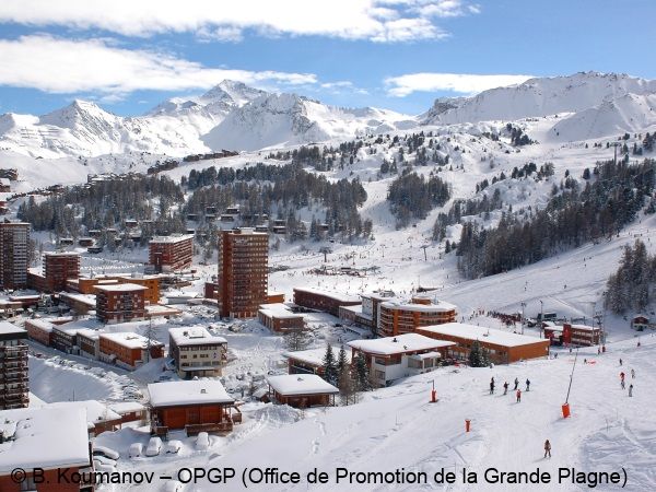 Ski village Winter-sport village in the centre of ski area La Plagne-1