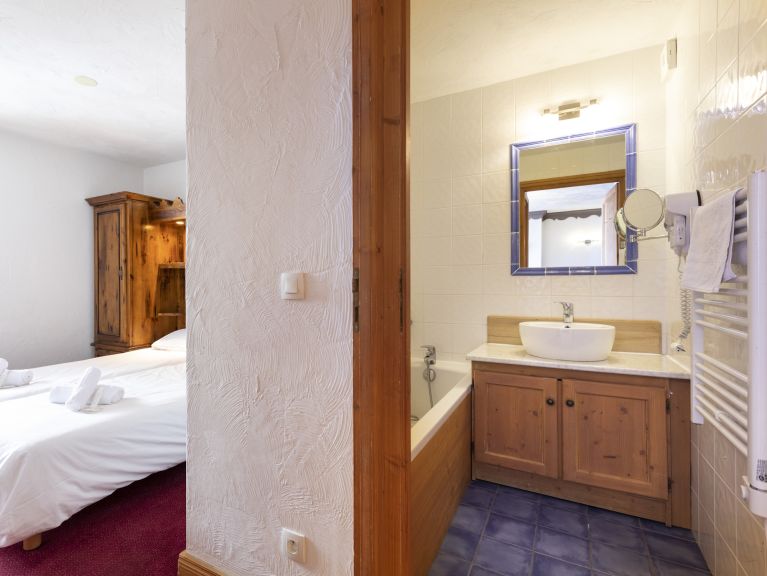 Chalet-apartment Chalet des Neiges - Plein Sud renovated