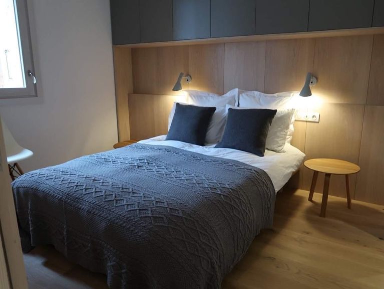 Chalet Caseblanche Retreat with wood burner and sauna