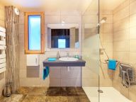 Chalet Ski Dream with sauna and outdoor whirlpool-12