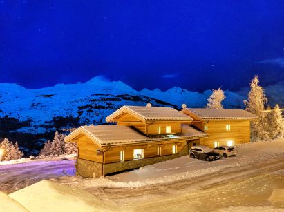 Chalet Paradise Star with sauna and outside whirlpool-1