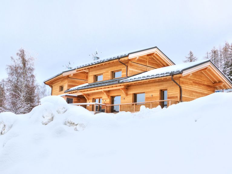 Chalet Ski Dream with sauna and outdoor whirlpool
