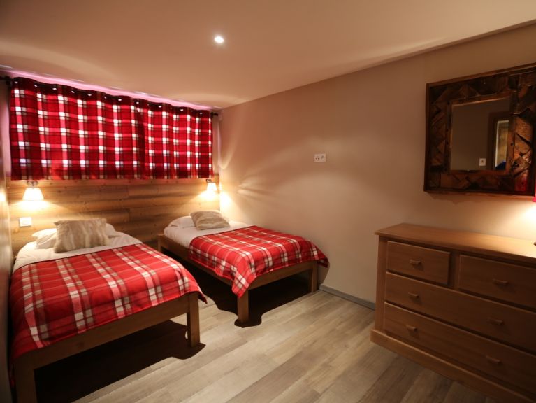 Chalet-apartment Les Chalets D'Adrien apartment 6