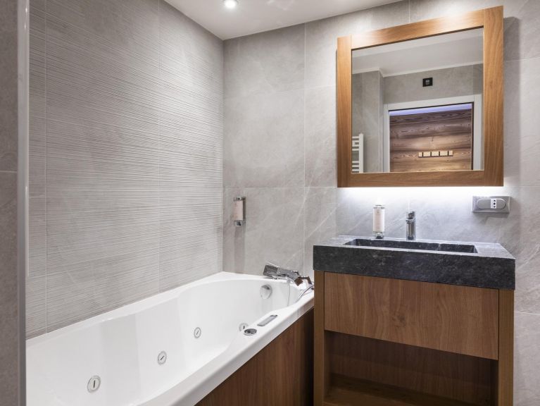 Chalet-apartment Les Balcons Platinium Val Cenis with private sauna