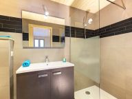 Chalet Ski Dream with sauna and outdoor whirlpool-14