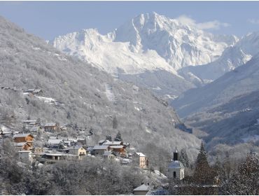 Ski village Spa resort at a central location in Les Trois Vallées-2