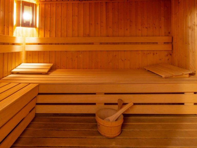 Chalet Le Chazalet including catering, sauna and outdoor whirlpool + Le Petit Chazalet