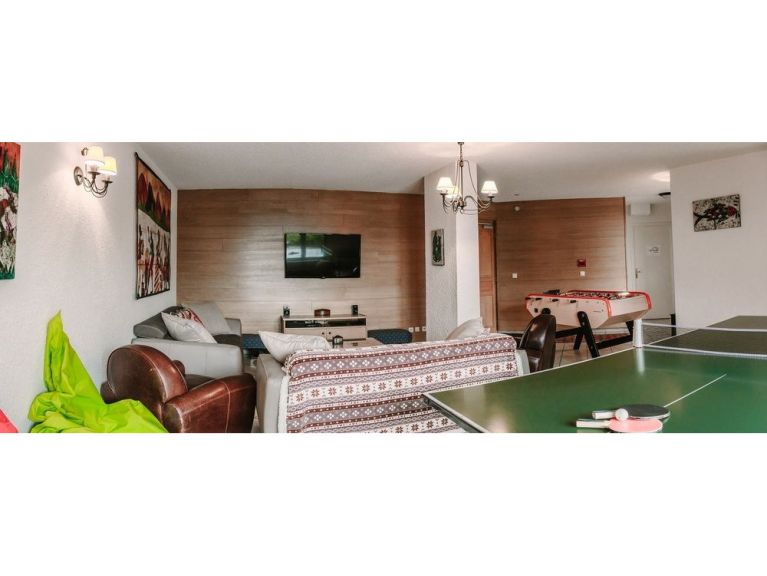 Chalet Saskia with sauna and outdoor whirlpool