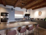 Chalet Le Lys with private pool-7