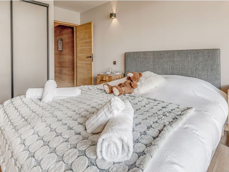 Apartment Phoenix Winter is coming