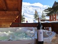 Chalet In de Wolken catering included with sauna and whirlpool bath-3