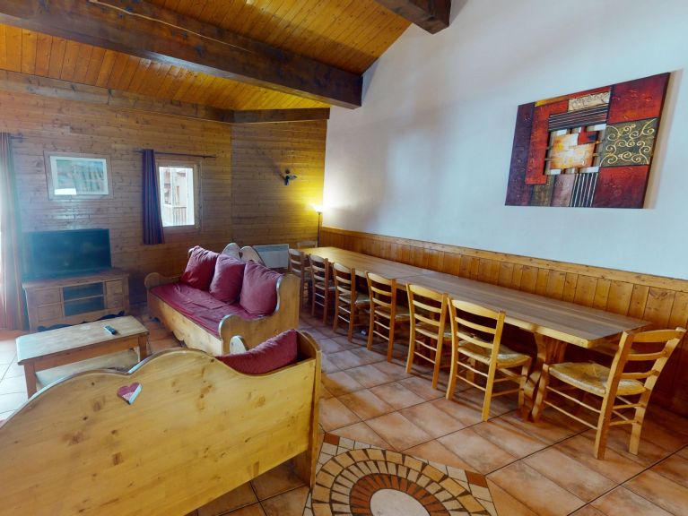 Chalet-apartment Les Arolles